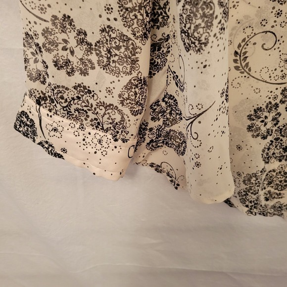 LC Lauren Conrad XL Blouse Cream Black Floral Longsleeve Sheer Button Up - Picture 2 of 16